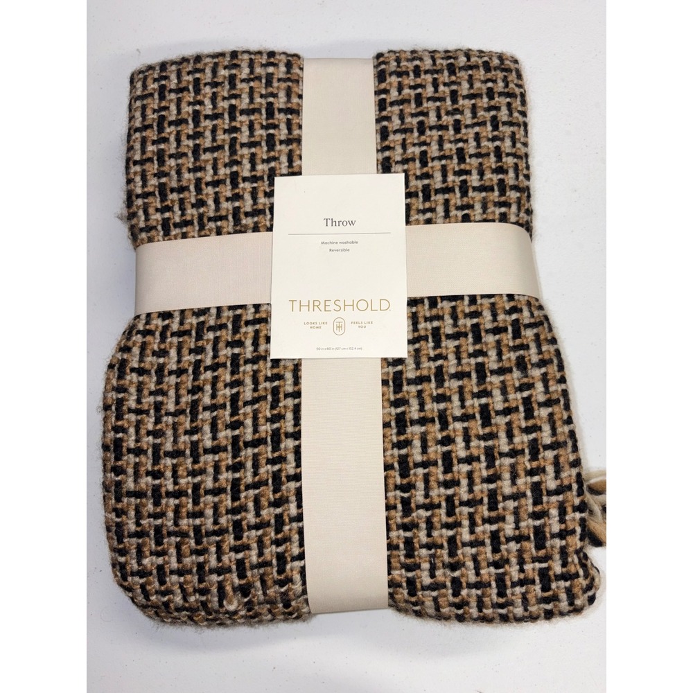 Threshold Reversible Woven Throw Blanket Black Cream Basketweave Fringe 50x60